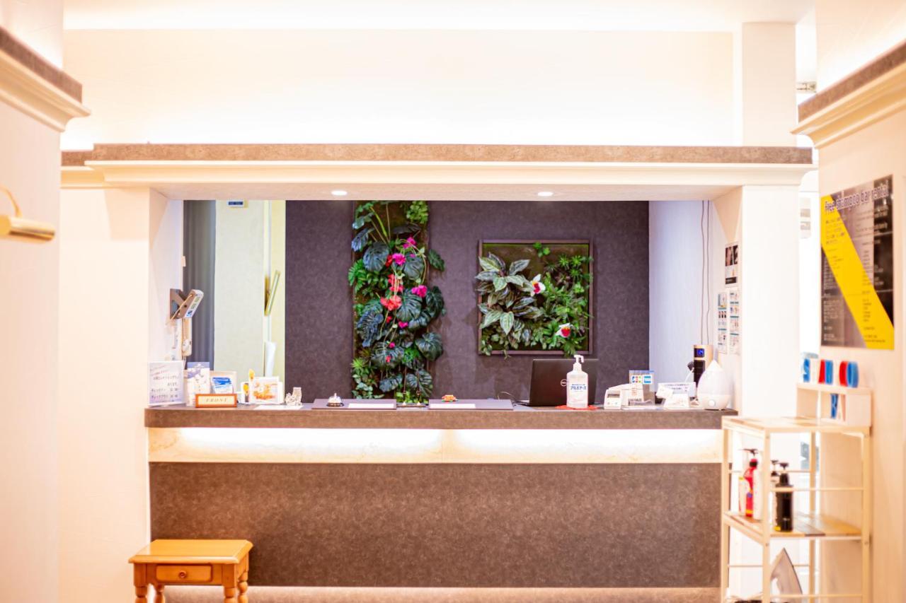 Ginowan Crystal Hotel Екстериор снимка
