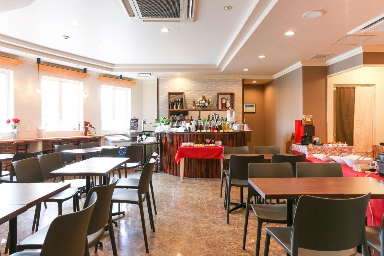 Ginowan Crystal Hotel Екстериор снимка