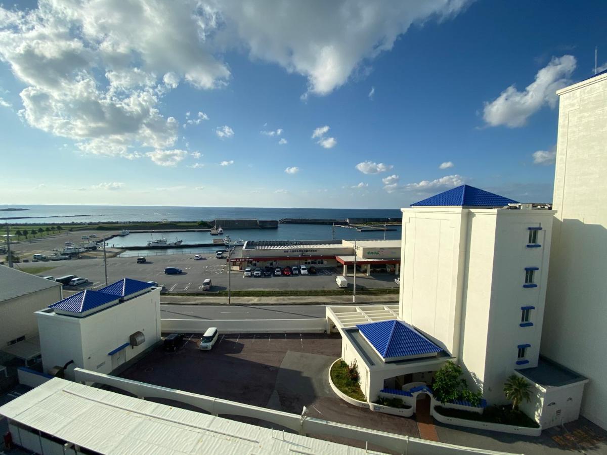 Ginowan Crystal Hotel Екстериор снимка